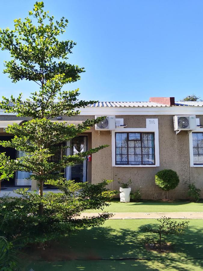 קסנה Looks Cottages Self Catering Apartments מראה חיצוני תמונה