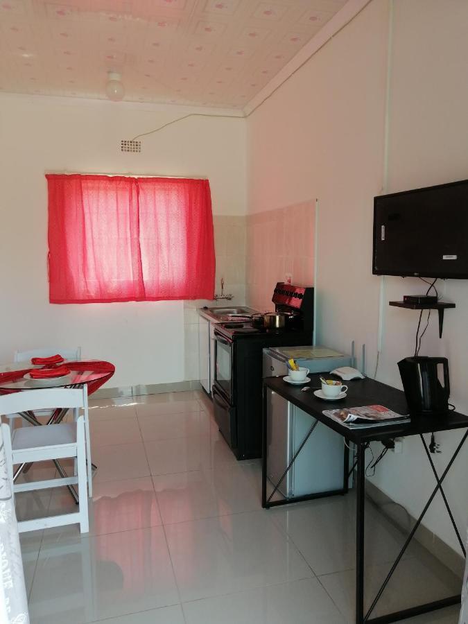 קסנה Looks Cottages Self Catering Apartments מראה חיצוני תמונה